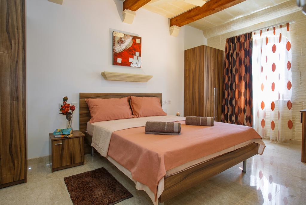 Carini Farmhouses Għarb Zimmer foto