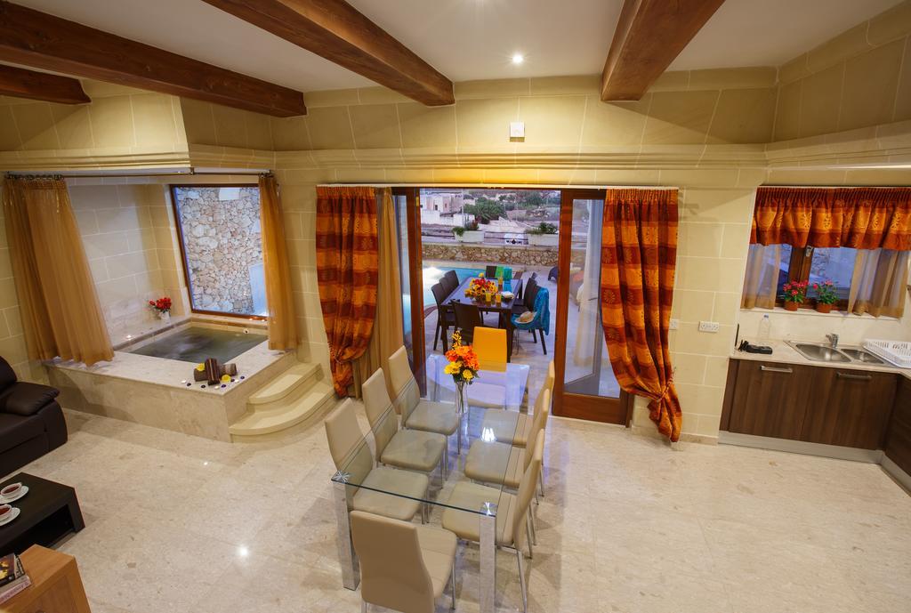 Carini Farmhouses Għarb Zimmer foto